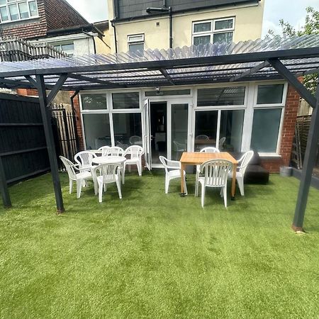 5 Bedroom House Se6 Londres Extérieur photo