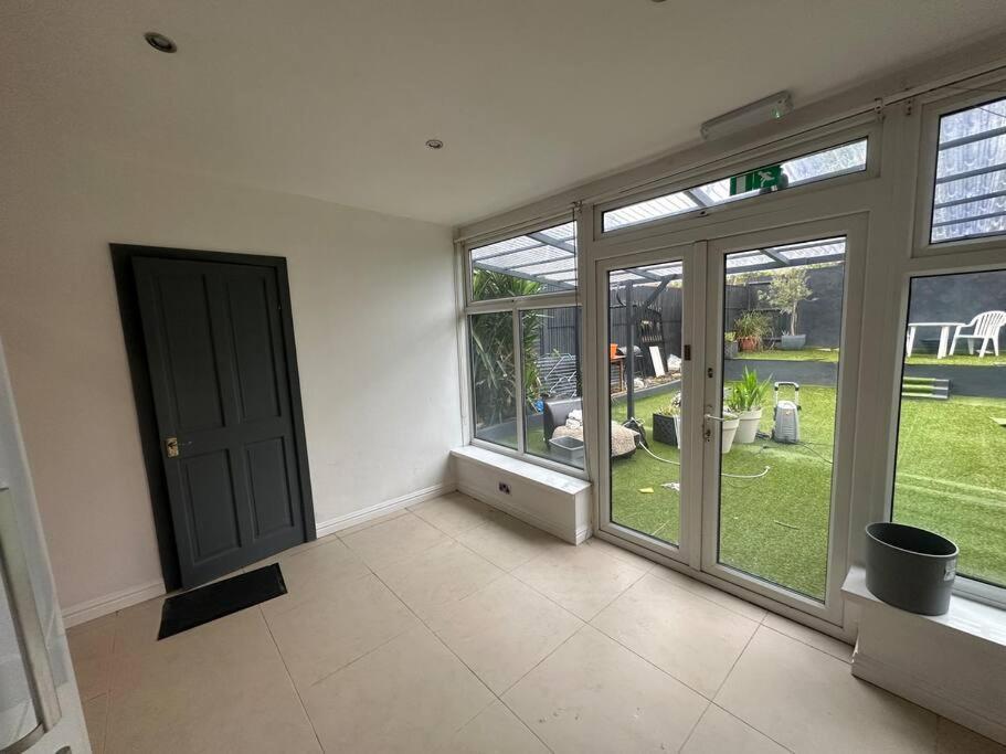 5 Bedroom House Se6 Londres Extérieur photo